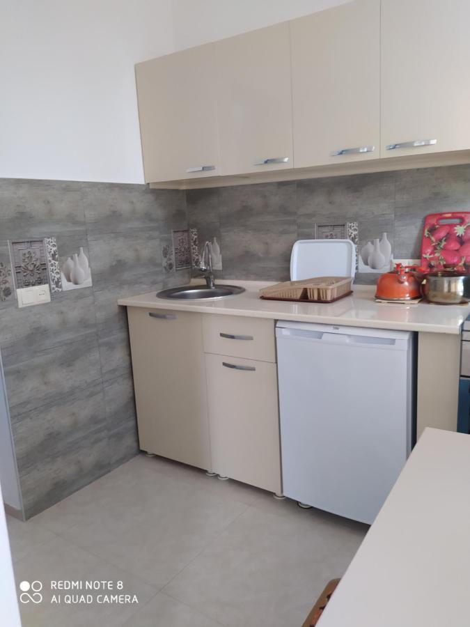 Emzari'S Apartment 科布列季 外观 照片